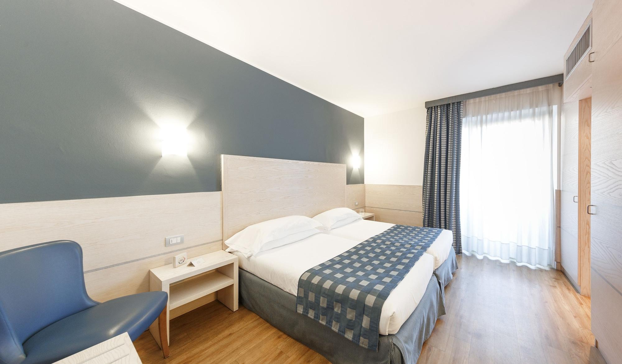 Caravel Bike Hotel Torbole Sul Garda Dış mekan fotoğraf